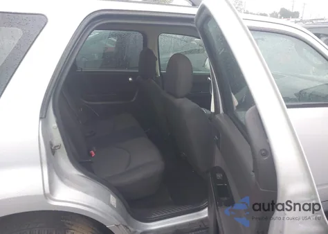 2011 Mazda Tribute I Sport z USA, uszkodzony, nr VIN 4F2CY0C70BKM02400